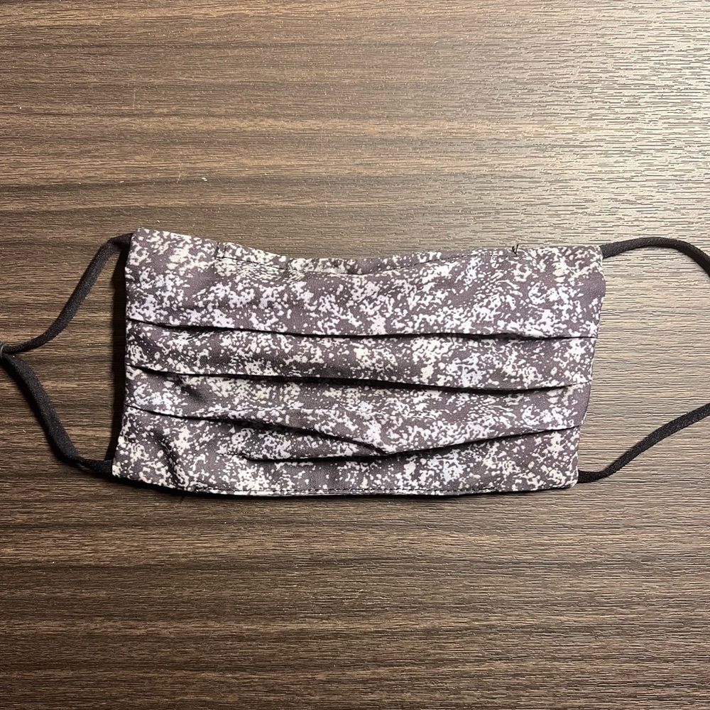 Athleta Mask Set